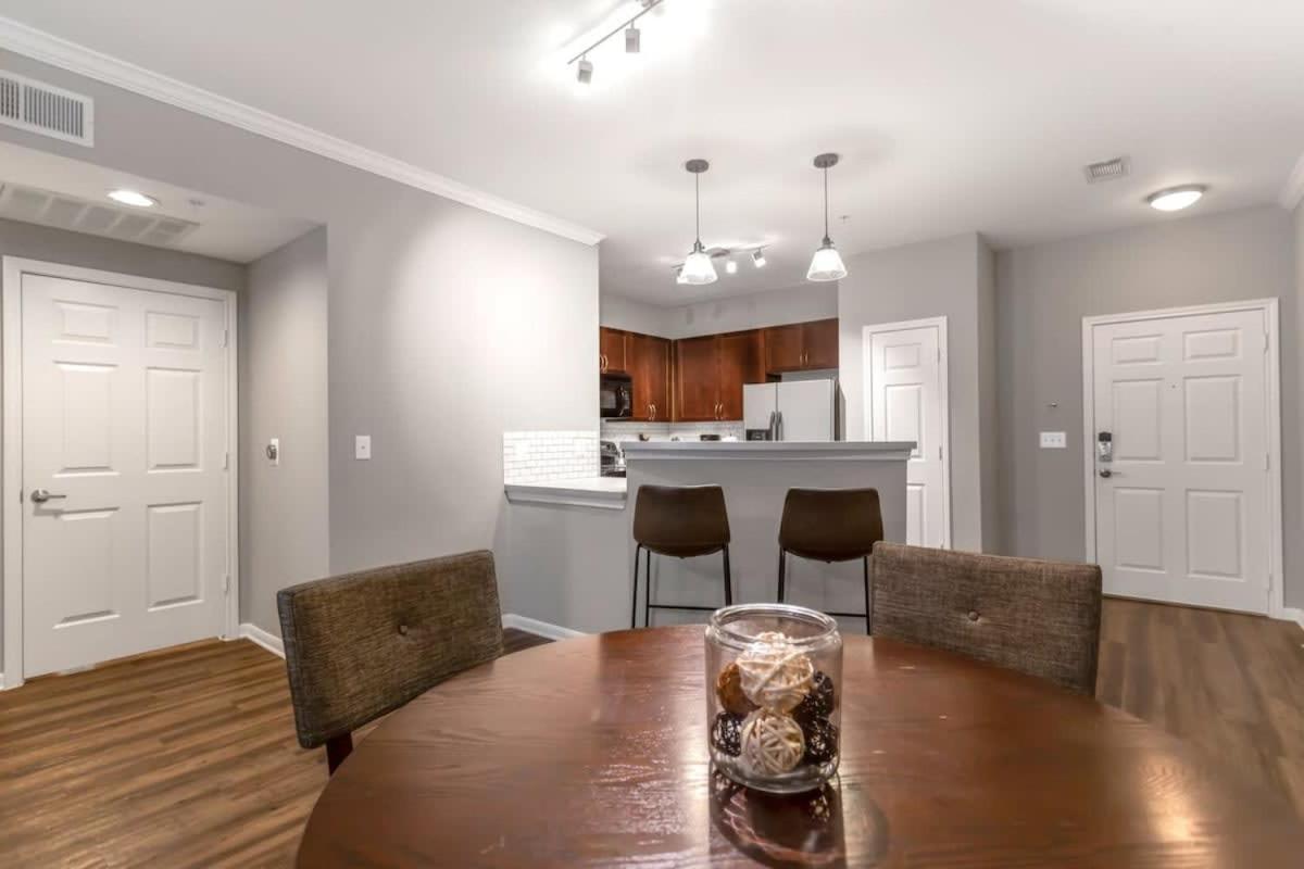 Апартаменты Charming 1Bd In Trendy West End Neighborhood Даллас Экстерьер фото